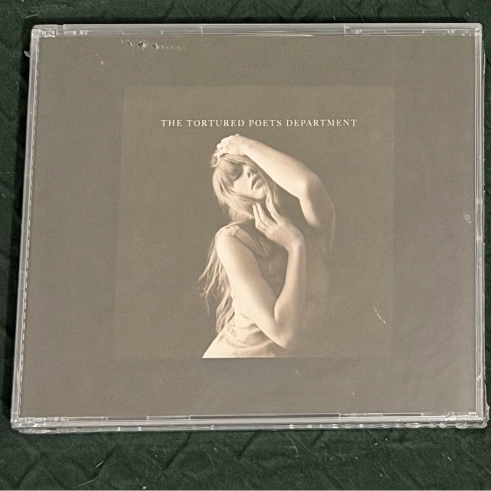 Taylor Swift CD • The Black Dog Deluxe